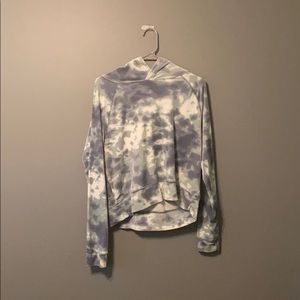 Cropped cozy sweatshirt by SO